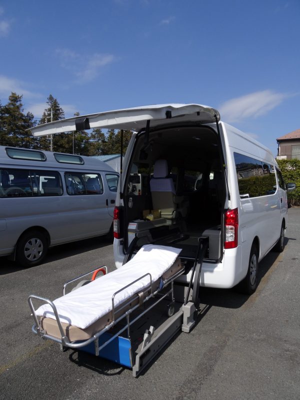民間救急車両（要2種免）緊急性の少ない患者様の搬送業務