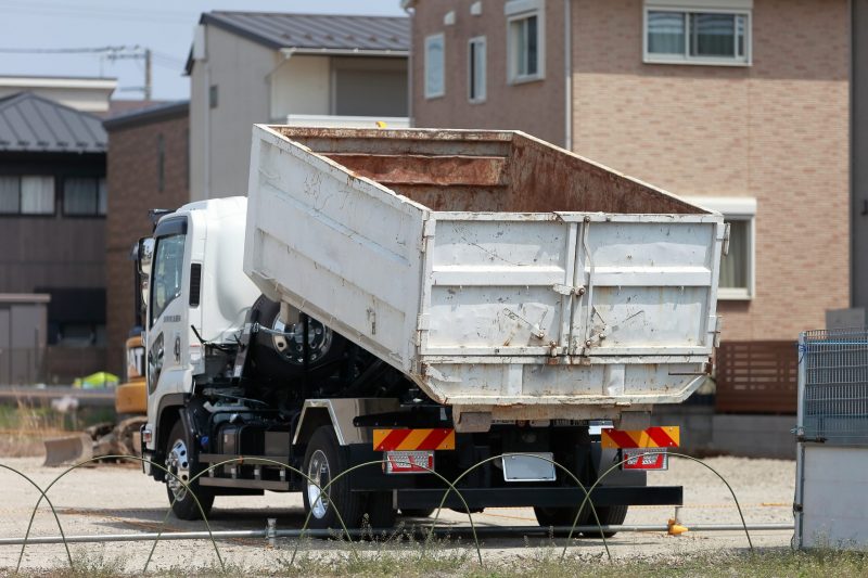 【作業なし・バラ積みなし】4tコンテナ車両建築廃材の運搬