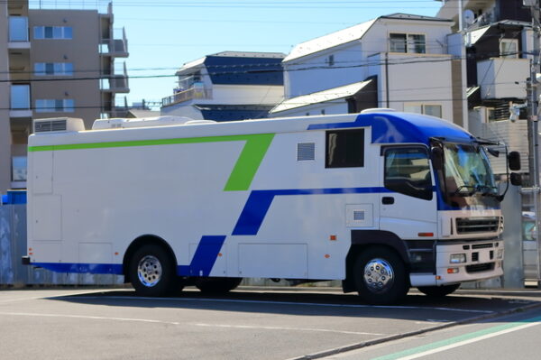 大型健診車両運転及び簡単な補助業務