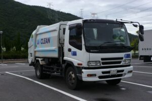 大型パッカー車両 資源ごみ回収業務