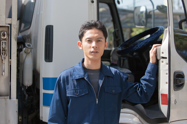 大型平・3t平車両フレコン入り金属スクラップ運搬・回収